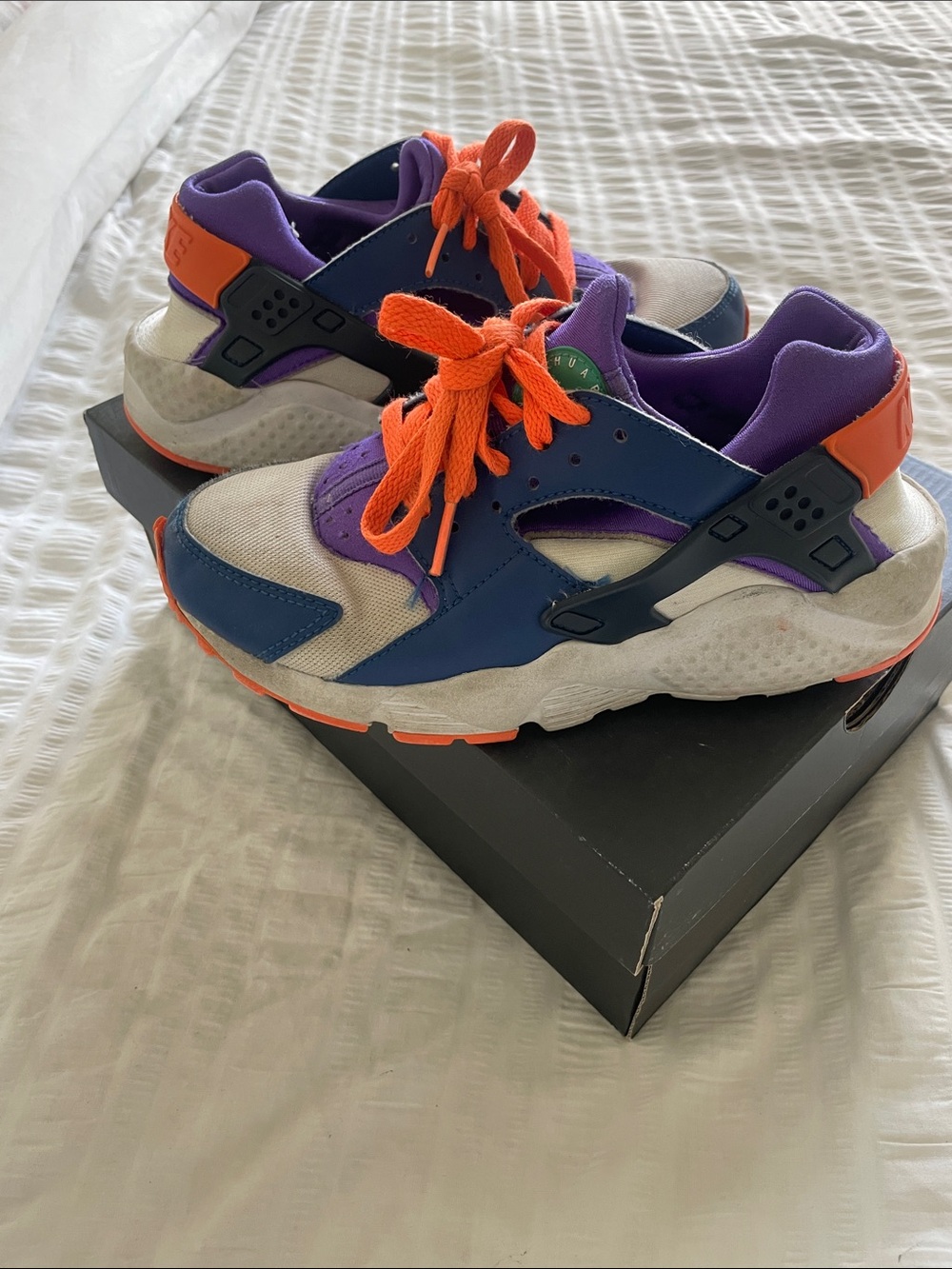 Nike Kids Sneakers in Purple, Orange, Navy and White